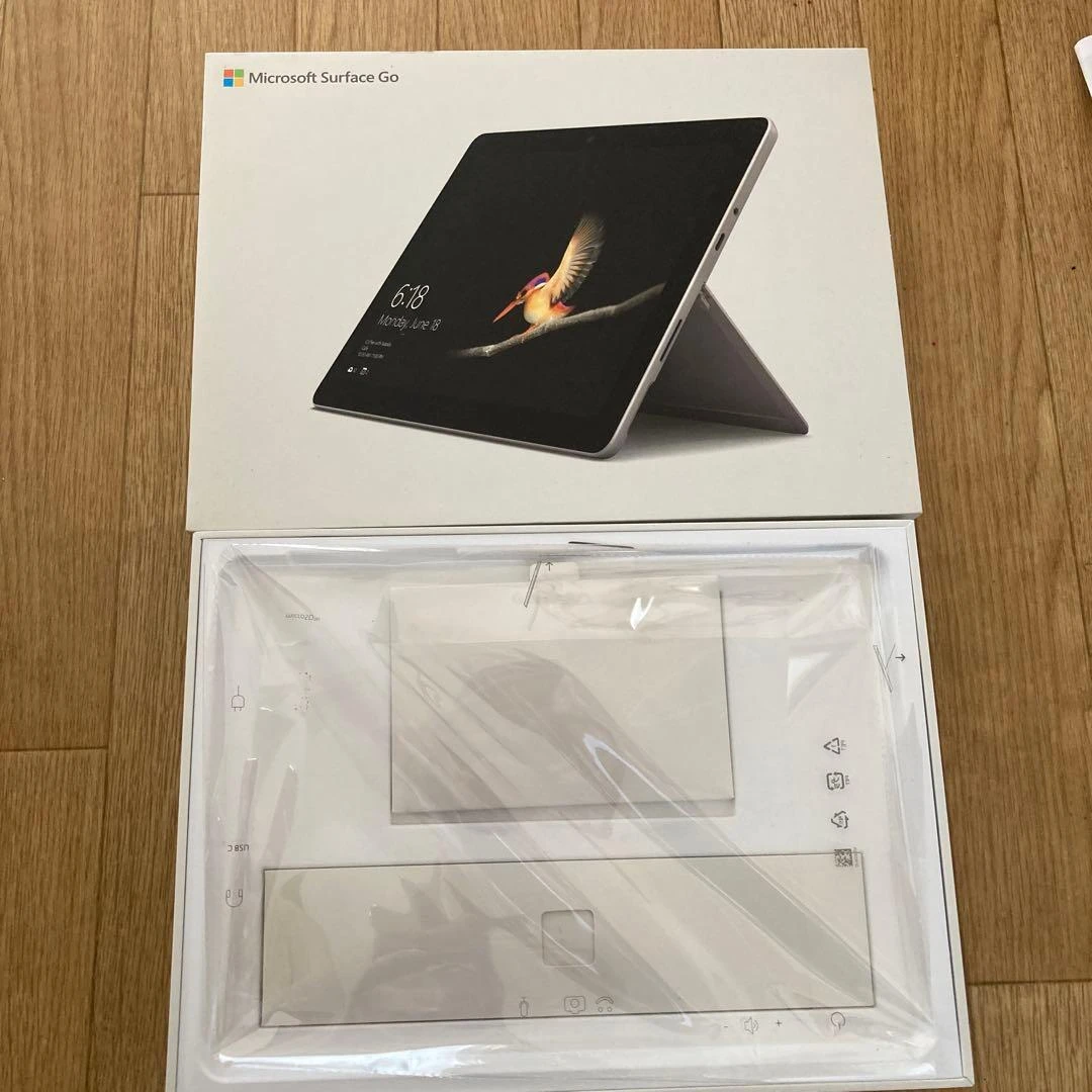 Hộp Microsoft Surface Go 64GB