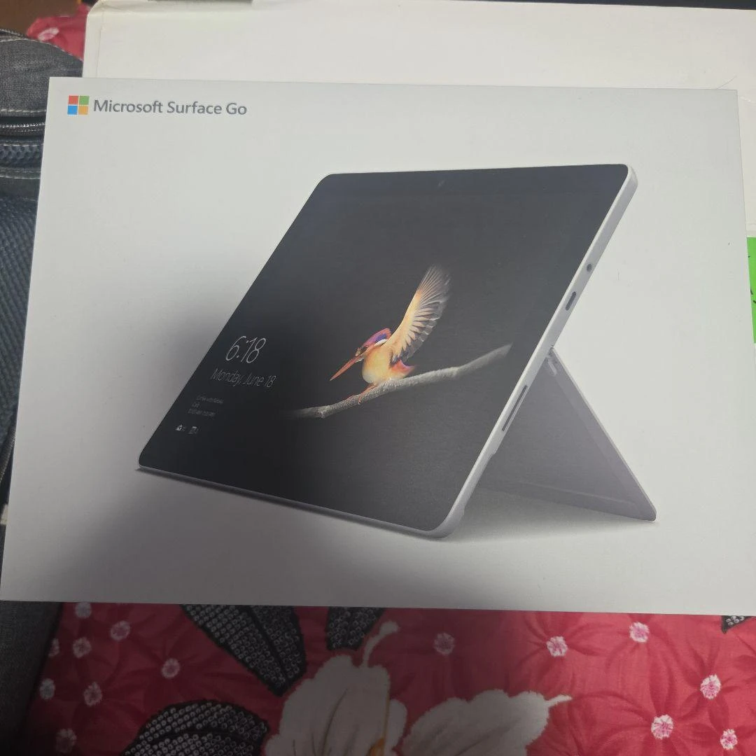 Microsoft Surface Go 128GB 8GB RAM