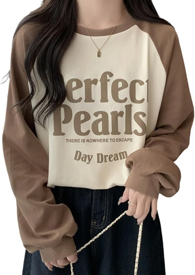 Áo thun dài tay nữ, hai màu, in logo, cổ tròn, dày dặn, ấm áp, có size lớn, kiểu dáng tôn dáng, thời trang.